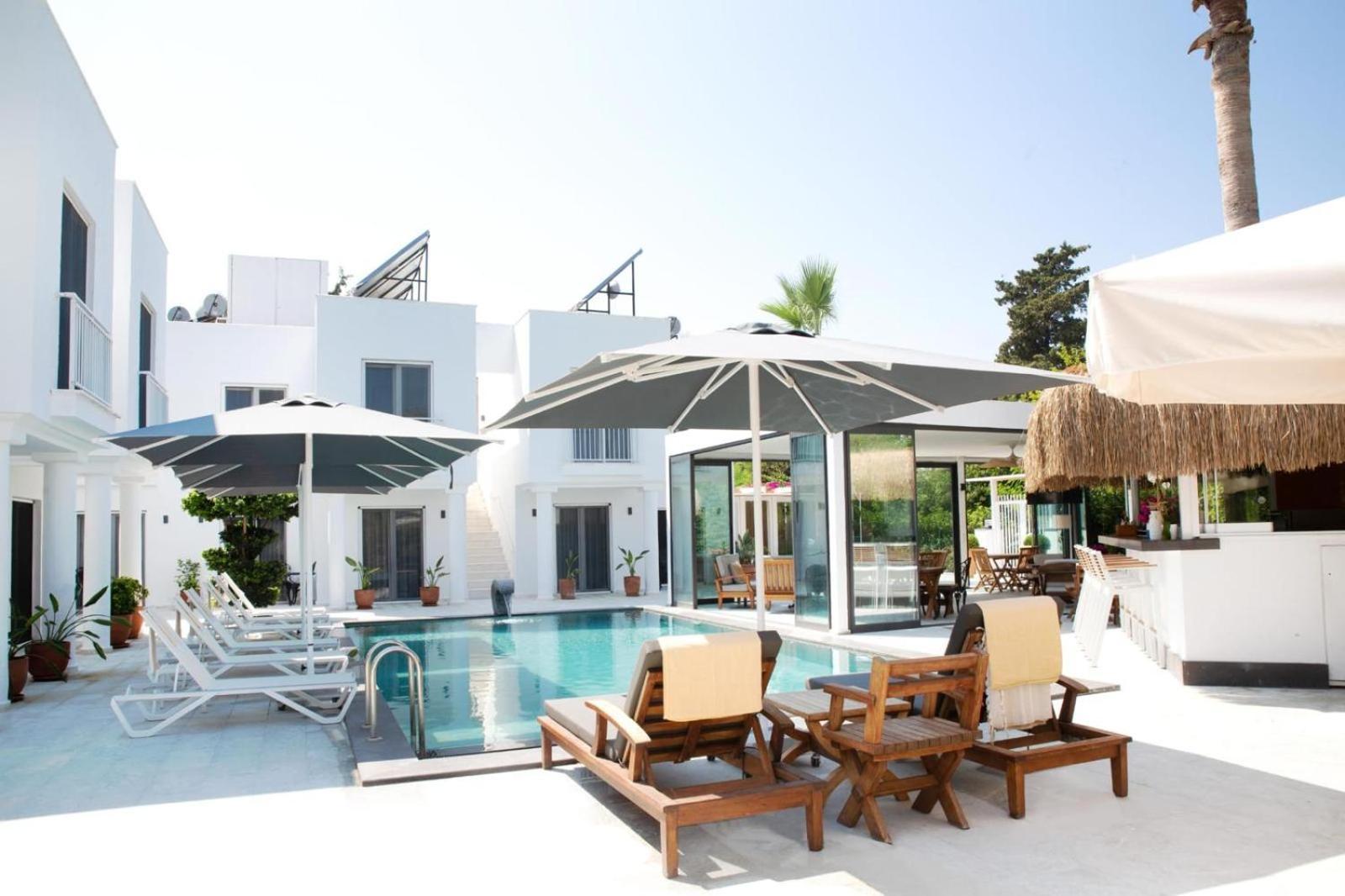 Aparthotel Sor *